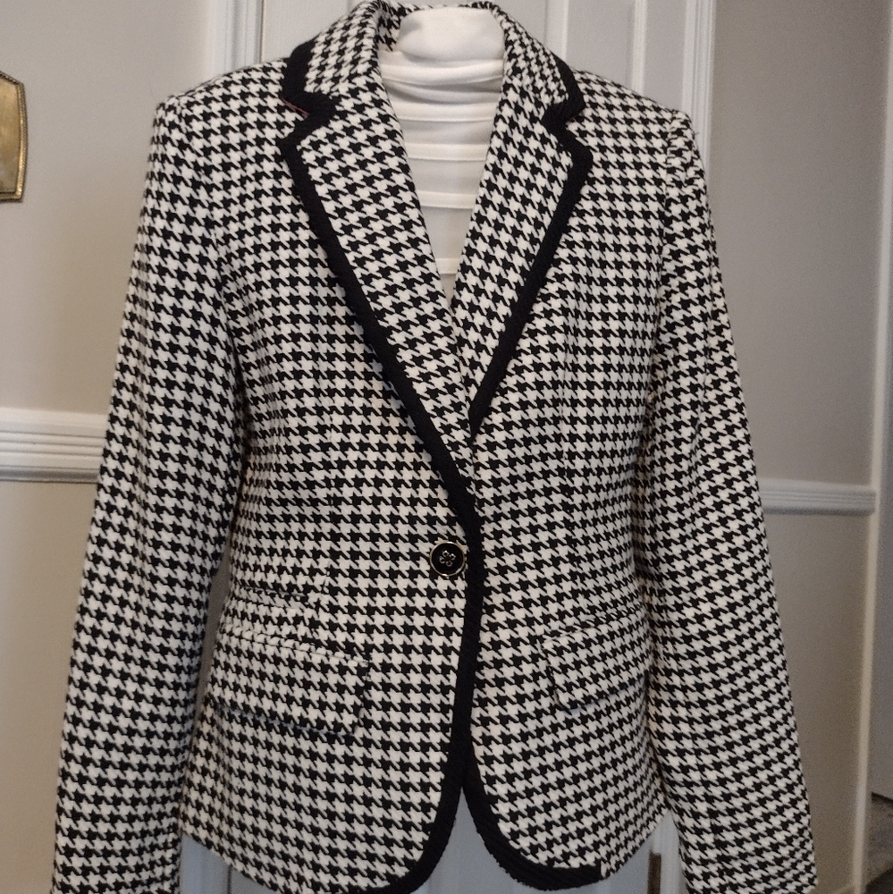 Merona Houndstooth Blazer, Size 2, Black and White with Hot pink under collar
